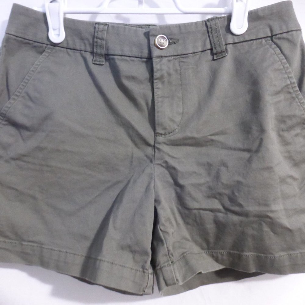 MAISON JULES, size 2, women's shorts, button and zip fly front, GUC